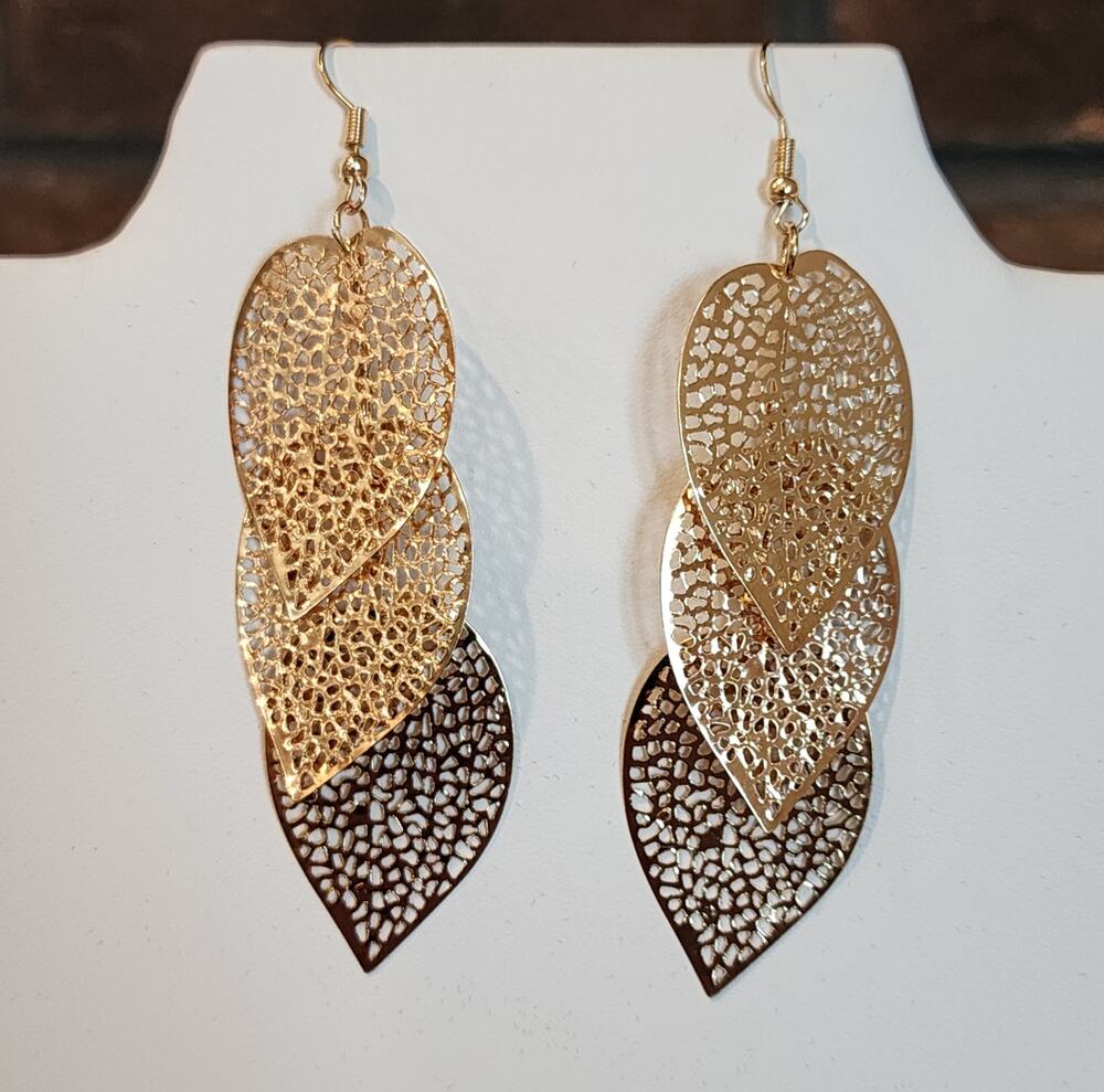 Metal Filigree Leaf Dangle Earrings Cascading Tier Design Gold Tone Metal